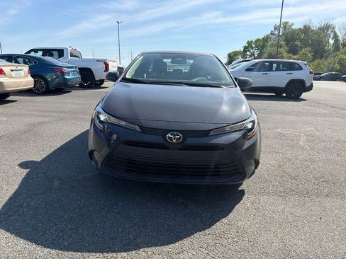 Used 2026 Toyota Corolla LE FWD image 8