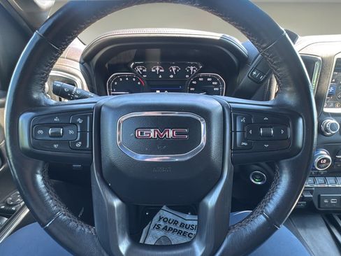 Used 2022 GMC Sierra 1500 AT4 w/ AT4 Premium Package AWD/4WD image 12