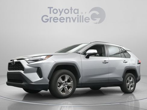 Used 2024 Toyota RAV4 XLE AWD/4WD image 1