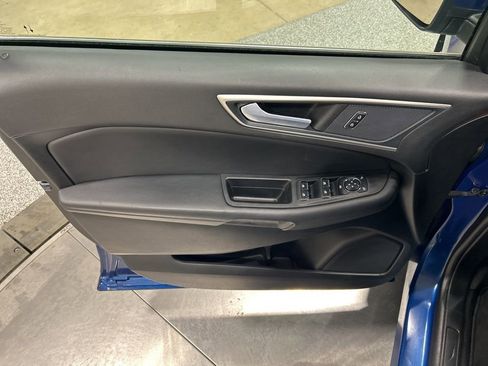 Used 2024 Ford Edge SEL w/ Convenience Package image 12