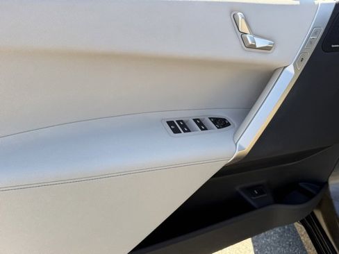 Certified 2023 BMW iX xDrive50 w/ Sport Package image 16