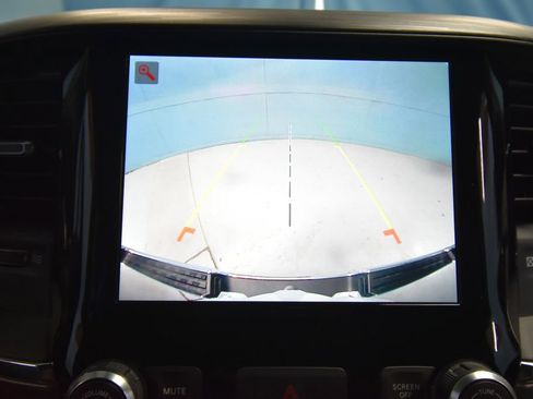 Used 2024 RAM 1500 Laramie image 16