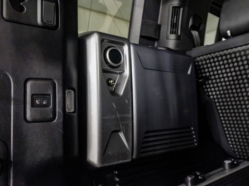 Used 2023 Land Rover Defender 110 X image 50