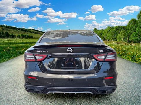 Used 2022 Nissan Maxima SR w/ Sport Mat Group FWD image 5