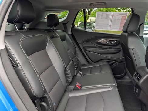 Used 2024 GMC Terrain SLT w/ Elevation Edition AWD/4WD image 24
