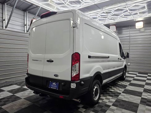 Used 2024 Ford Transit 250 148 Medium Roof RWD image 5