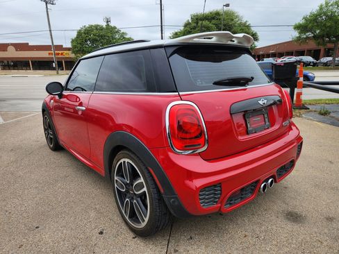 Used 2018 MINI Cooper S image 3