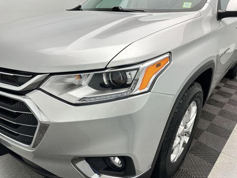 Used 2021 Chevrolet Traverse LT w/ LPO, Floor Liner Package image 11