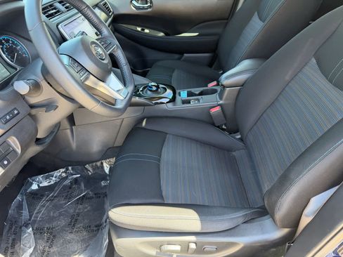 Certified 2019 Nissan Leaf SV w/ SV Technology Package image 14