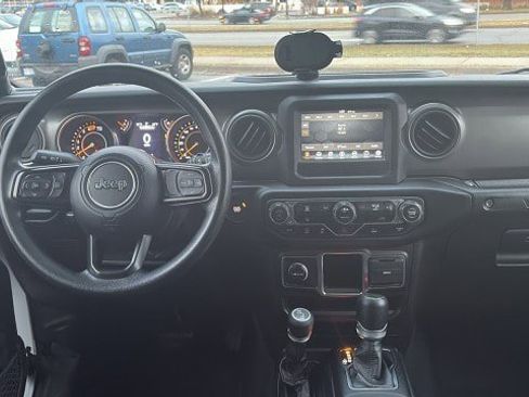 Used 2023 Jeep Wrangler Unlimited Sport image 12