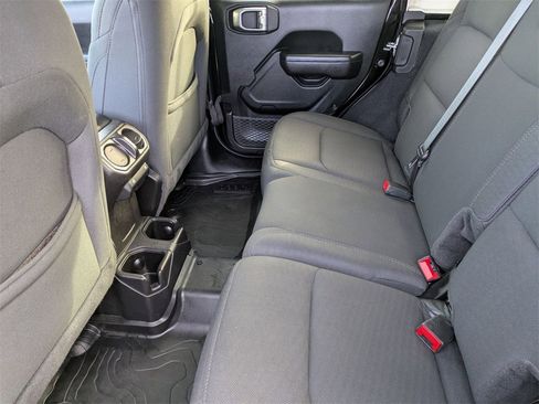 Used 2019 Jeep Wrangler Unlimited Sport S image 30