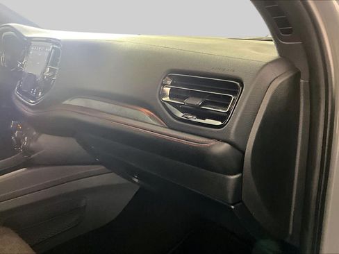 Used 2025 Dodge Durango GT w/ Blacktop Package AWD/4WD image 18