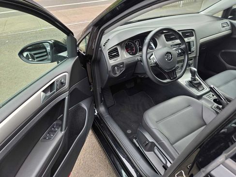 Used 2015 Volkswagen Golf S FWD image 19