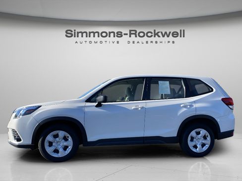 Used 2023 Subaru Forester image 5