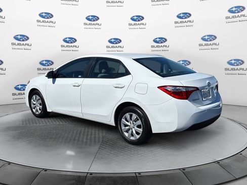 Used 2015 Toyota Corolla LE FWD image 3