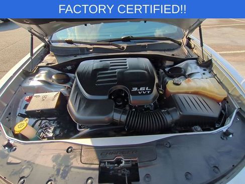 Used 2021 Dodge Charger SXT w/ Leather Interior Group RWD image 38