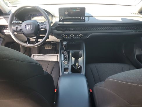 Certified 2023 Honda Accord LX image 17