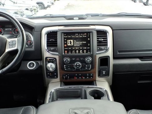 Used 2017 RAM 1500 Laramie w/ Convenience Group image 10