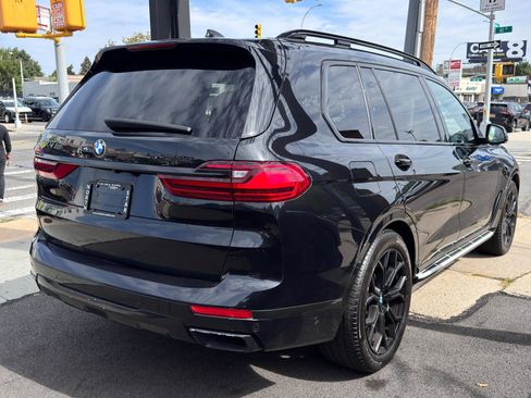 Used 2022 BMW X7 xDrive40i w/ Premium Package image 4