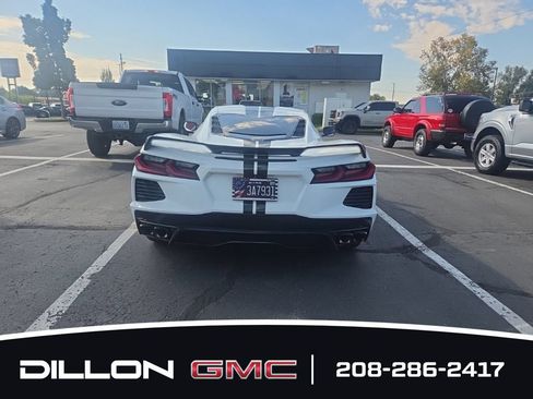 Used 2021 Chevrolet Corvette Stingray Coupe w/ Z51 Performance Package RWD image 7