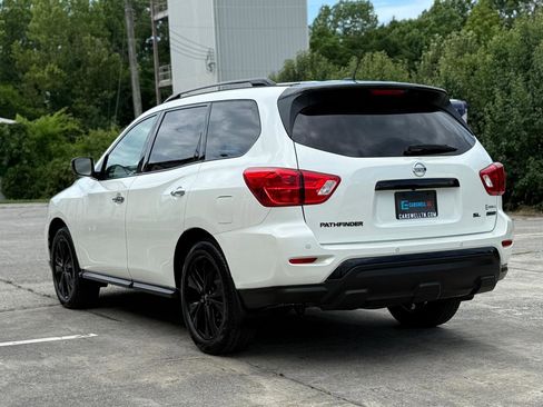 Used 2018 Nissan Pathfinder SL w/ Midnight Edition Package FWD image 7