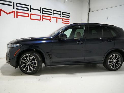 Used 2024 BMW X5 xDrive40i w/ M Sport Package AWD/4WD image 13