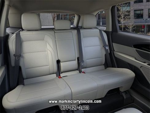 New 2026 Lincoln Nautilus Premier image 11