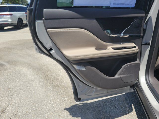 Certified 2023 Lincoln Corsair FWD image 14