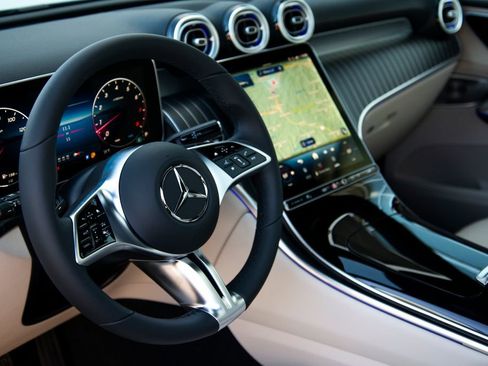 New 2026 Mercedes-Benz GLC 300 4MATIC image 15