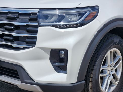 New 2026 Ford Explorer Active w/ Active Comfort Package RWD image 6