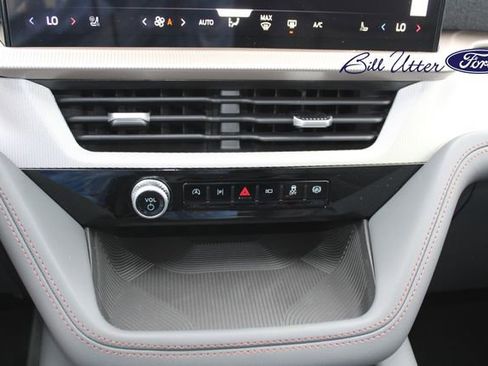 New 2026 Ford Explorer Active RWD image 14