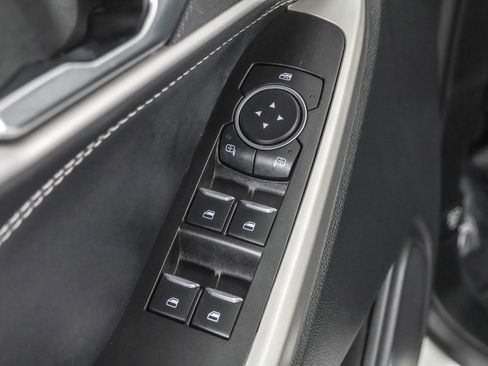 Used 2021 Ford Explorer XLT w/ Equipment Group 202A image 36