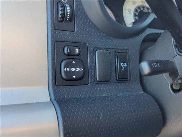 Used 2011 Toyota FJ Cruiser 4WD w/ Upgrade Pkg image 10