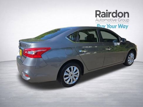 Used 2018 Nissan Sentra S FWD image 7