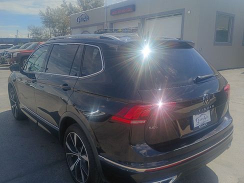 Used 2024 Volkswagen Tiguan SEL R-Line AWD/4WD image 8