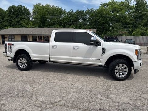 Used 2018 Ford F350 Platinum w/ Platinum Ultimate Package AWD/4WD image 11