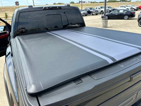 Used 2025 Ford F150 Raptor AWD/4WD image 18