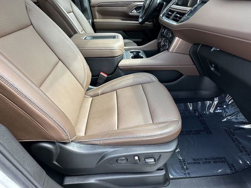 Used 2024 Chevrolet Tahoe High Country w/ Premium Package image 15