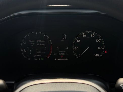 Used 2025 Honda CR-V EX image 17