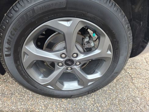 Certified 2024 Ford Escape ST-Line w/ Tech Pack #1 image 11