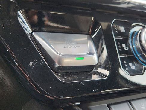 Used 2024 GMC Sierra 2500 Denali image 29