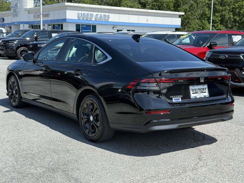 Used 2023 Honda Accord LX image 4