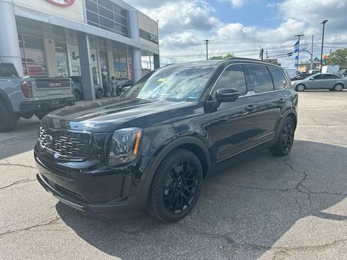 Certified 2021 Kia Telluride EX w/ EX Premium Package AWD/4WD image 11