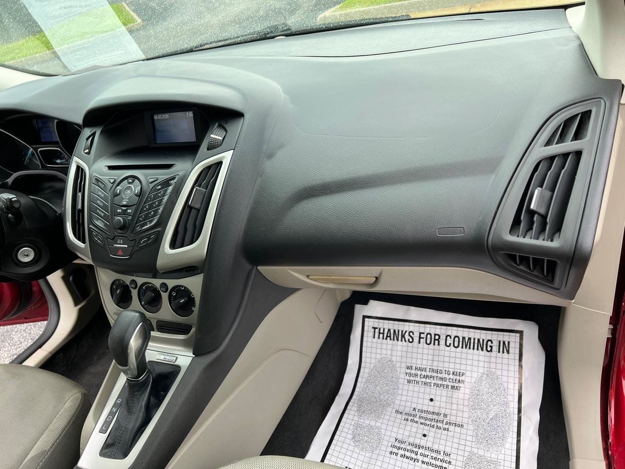 Used 2014 Ford Focus SE FWD image 35