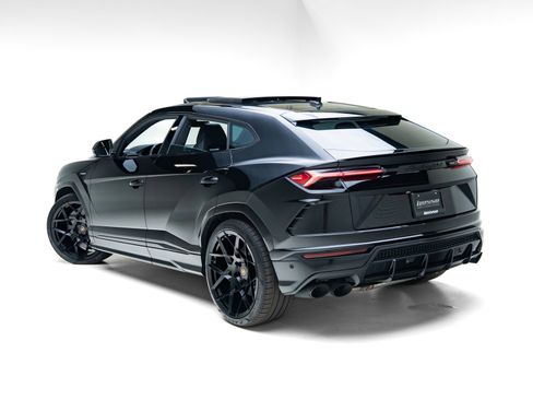 Used 2019 Lamborghini Urus AWD/4WD image 44