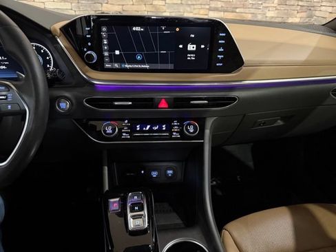 Used 2021 Hyundai Sonata Limited w/ Winter Weather Package FWD image 22