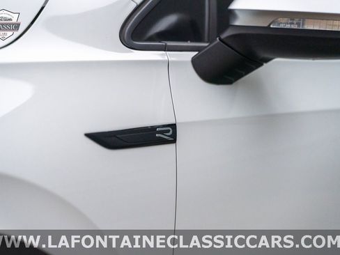 Used 2022 Volkswagen Golf R image 21