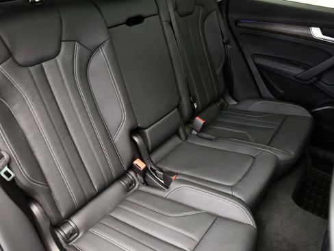 Certified 2025 Audi Q5 2.0T Premium Plus w/ Premium Plus Package image 54