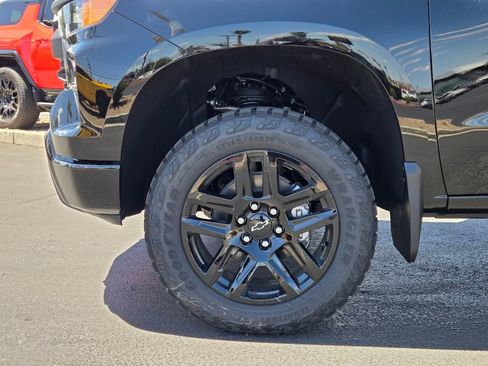 New 2026 Chevrolet Silverado 1500 Custom Trail Boss AWD/4WD image 5