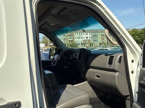 Used 2015 Nissan NV 2500 S High Roof w/ Power Package RWD image 15